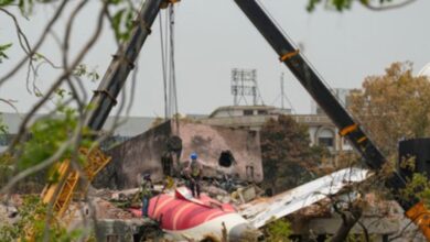 Photo of अब भी अनसुलझी है 260 मौतों की गुत्थी, जारी है विमान हादसे की जांच