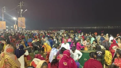 Photo of संगम में मकर संक्रांति से पहले उमड़ी आस्था की भीड़, लाखों श्रद्धालुओं ने लगाई डुबकी