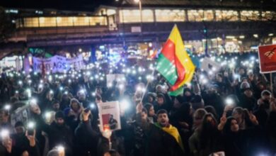 Photo of ईरान में फिर सुलग रही है खामेनेई के खिलाफ विद्रोह की आग, यूनिवर्सिटी के छात्रों ने किया प्रदर्शन