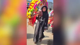 Photo of हरिद्वार में बुर्का पहने महिला कांवड़ यात्री का वीडियो वायरल, धार्मिक पहचान को लेकर किए जा रहे तरह-तरह के दावे