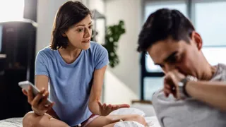 Photo of सिर्फ लड़ाई-झगड़ा से नहीं आती दूरी, इन आदतों के कारण भी खोखला हो सकता है रिश्ता