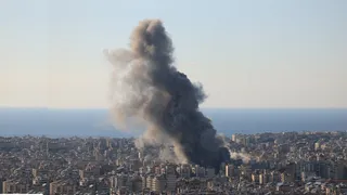 Photo of ईरान के भूमिगत ‘मिसाइल शहर’ निशाने पर, 50 इजरायली लड़ाकू विमानों ने तेहरान में बंकरों पर की भीषण गोलाबारी