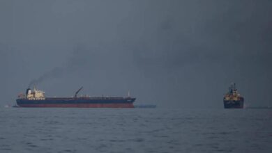 Photo of ईरान ने होर्मुज से दो भारतीय LPG टैंकरों को दी गुजरने की अनुमति, तनाव जारी